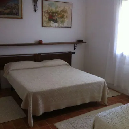 Ai Monti Del Gennargentu Hotel